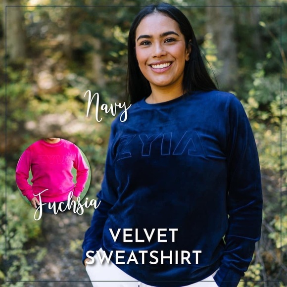 Zyia Retired Navy Velour Sweatshirt XS - Picture 2 of 2